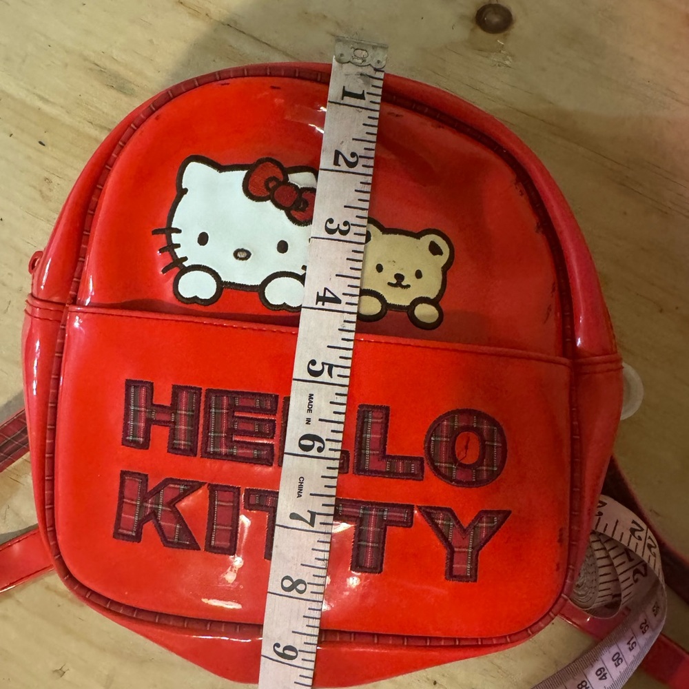 Hello Kitty Red Backpack - Picture 5 of 9